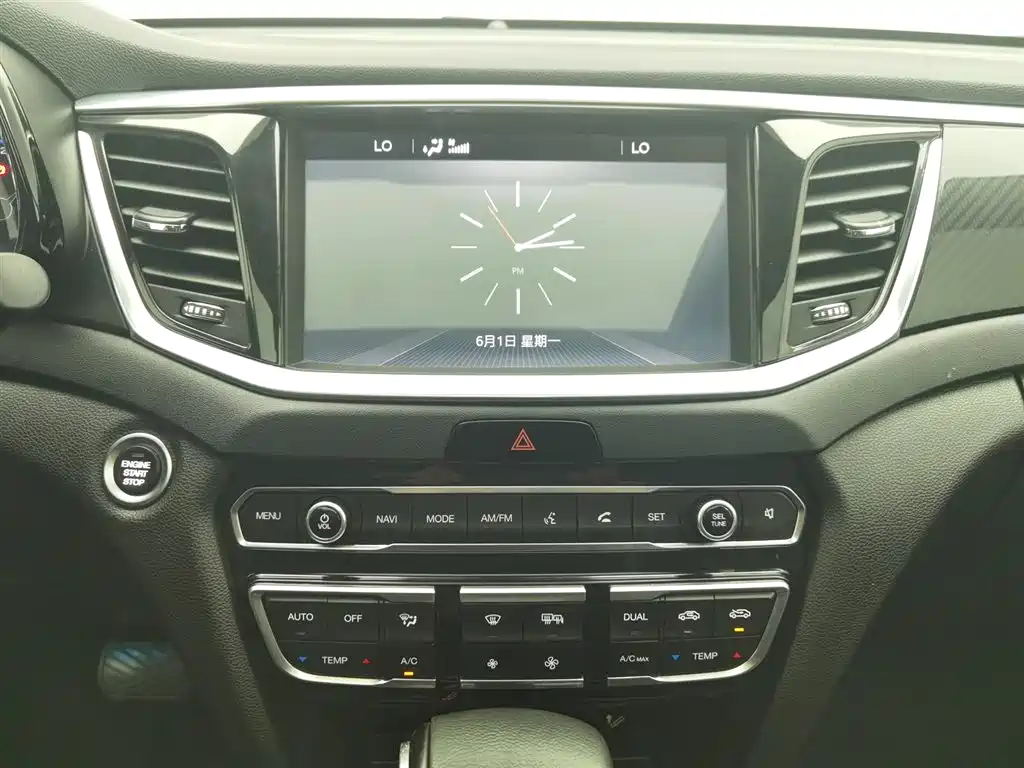 GAC Trumpchi Trumpchi GS7 2017 320T 2WD Luxury Smart Connect фото 12
