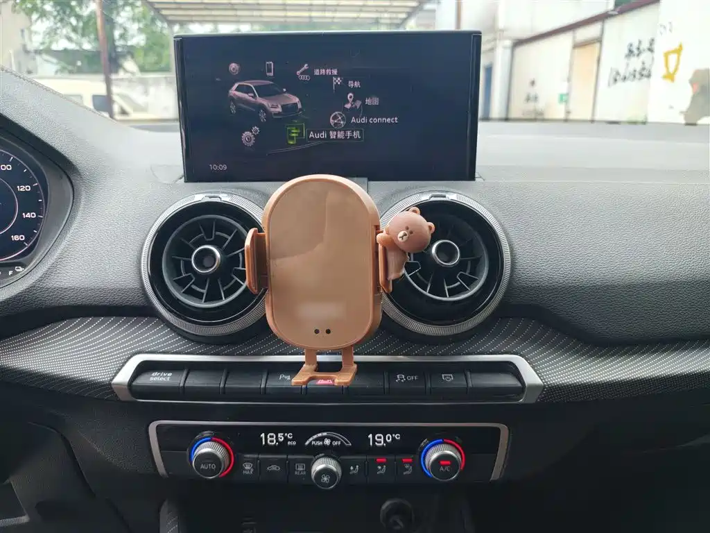 Audi Q2L e-tron 2022 Q2L e-tron Pure Electric Intelligent фото 23