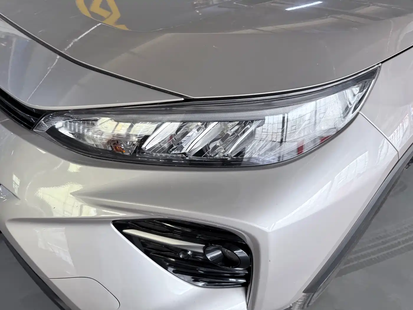 Toyota Wildlander 2021 2.0L CVT 4WD Luxury Edition фото 4