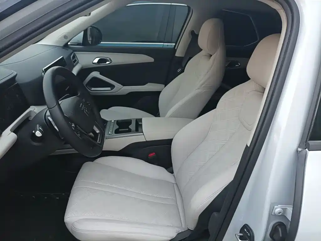 BYD Yuan UP 2025 Smart Drive Edition 401KM Vitality Version фото 15