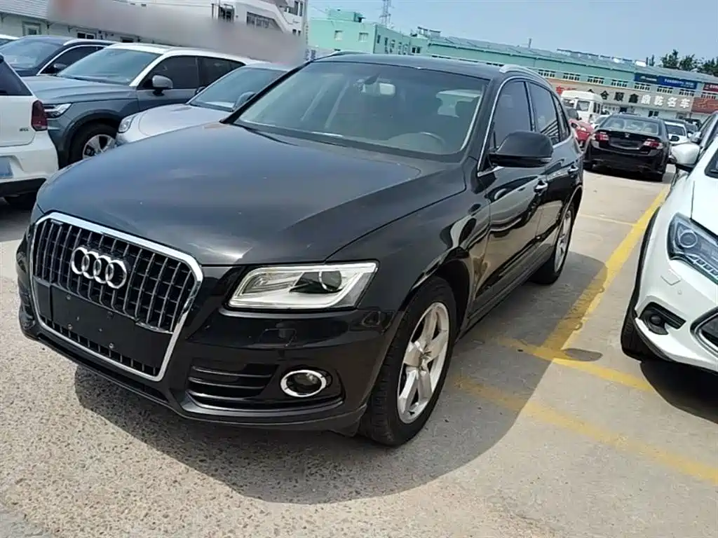 AUDI Q5
