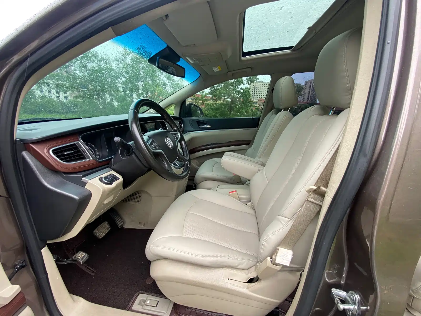 Фото 10 - Buick GL8