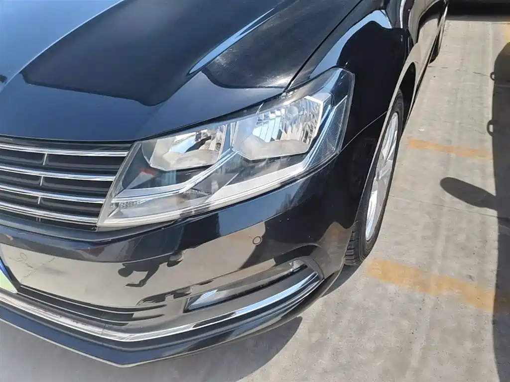 Volkswagen Lavida 2017 1.6L Automatic Comfort Edition фото 24