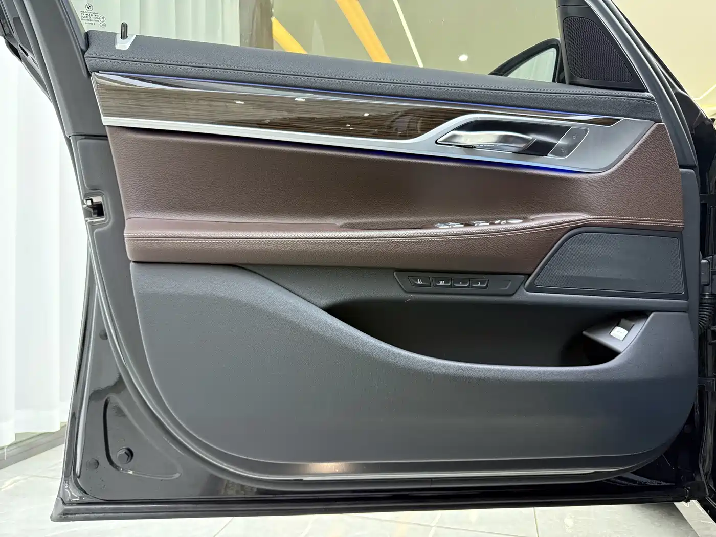BMW 7 Series 2018 730Li Leading Type Excellence Package фото 3