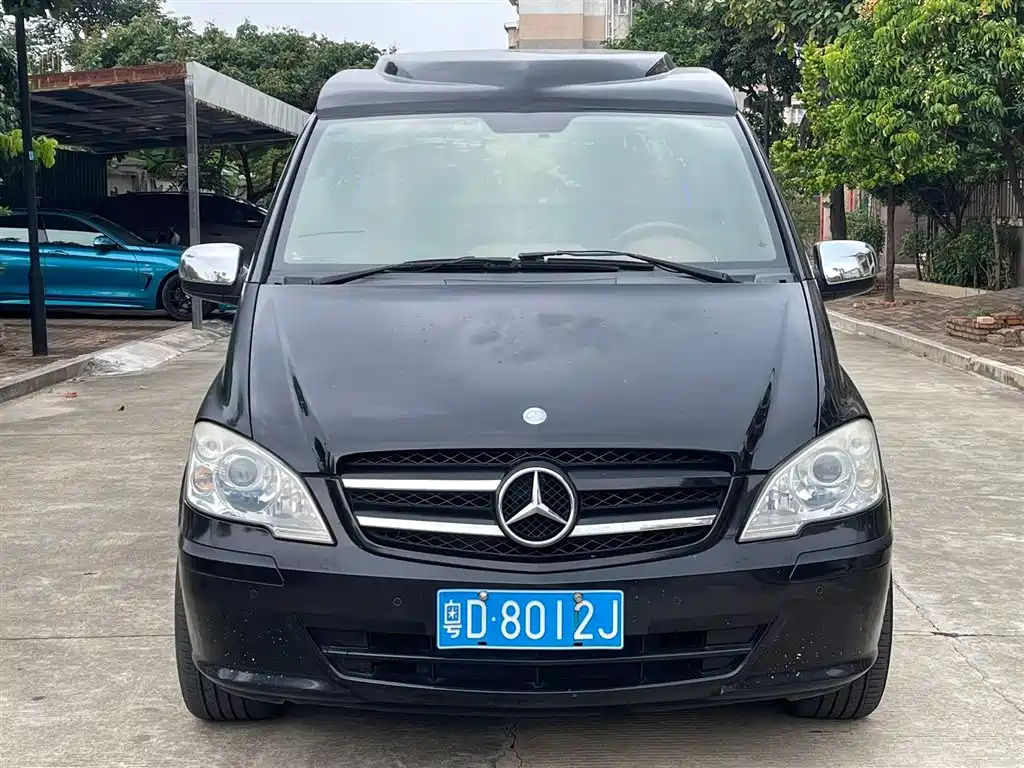 Mercedes-Benz Vito 2011 2.5L Elite Edition фото 2