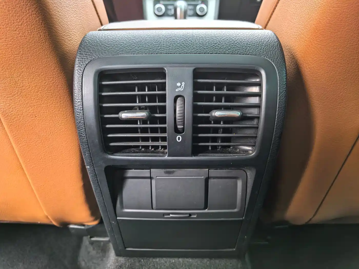 Volkswagen FAW-Volkswagen CC 2011 1.8TSI Premium фото 19