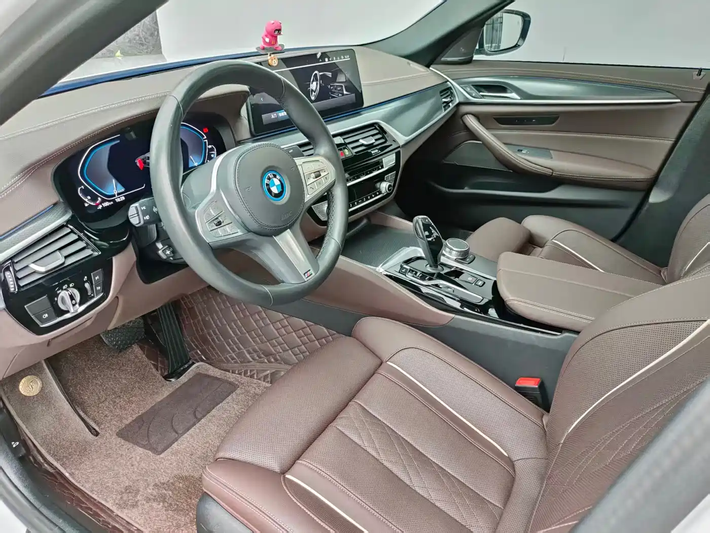 BMW 5 Series New Energy 2022 Facelift II 535Le Pioneer Edition M Sport Package фото 7