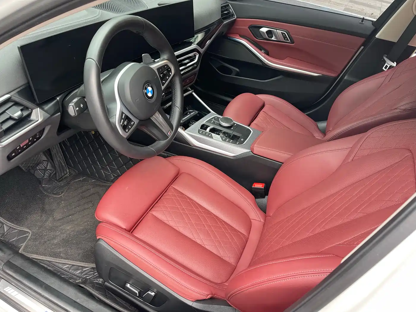 BMW 3 Series 2024 325Li M Sport Shadowline Package фото 8