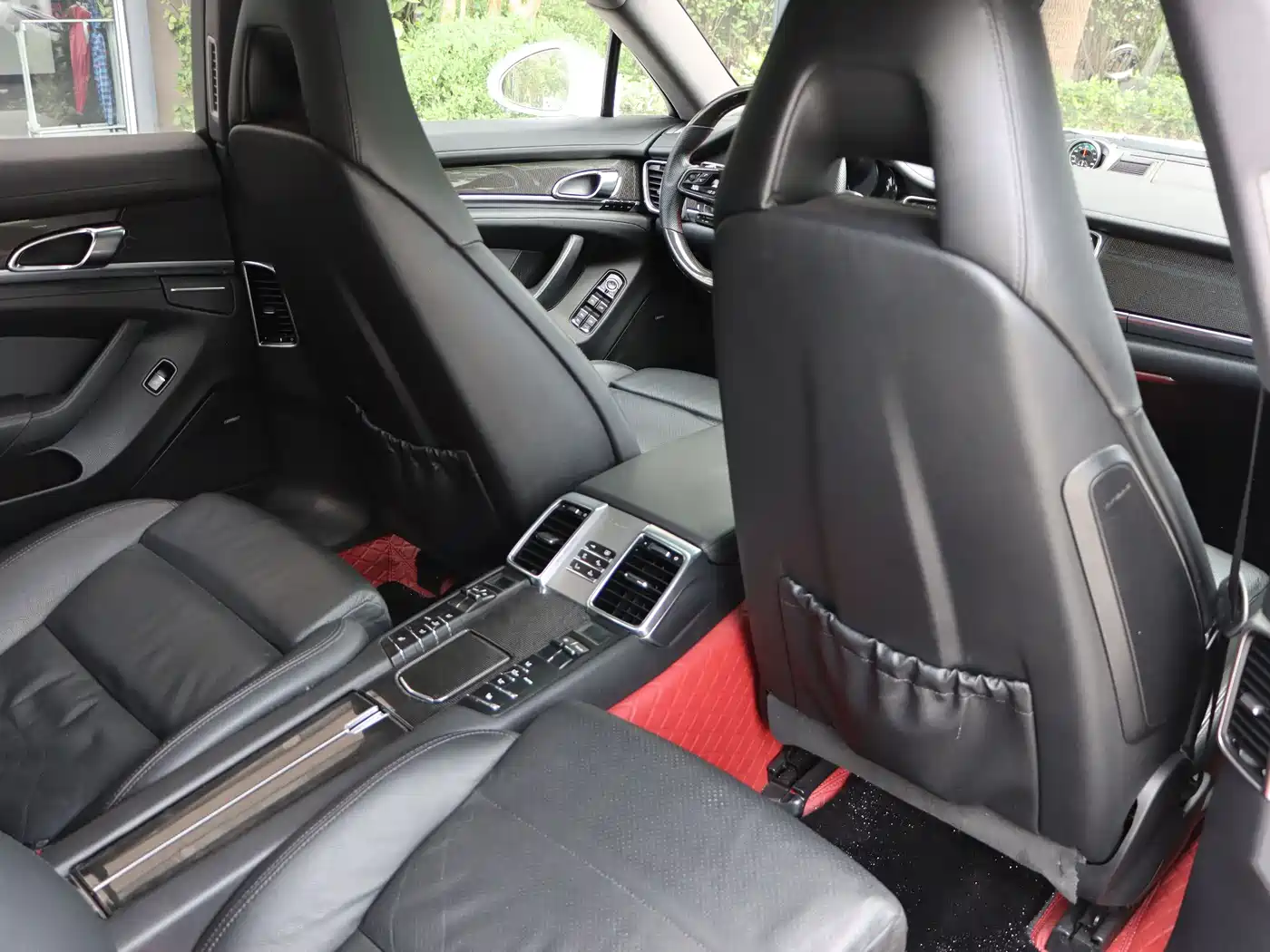 Porsche Panamera 2010 Model Panamera S 4.8L фото 33