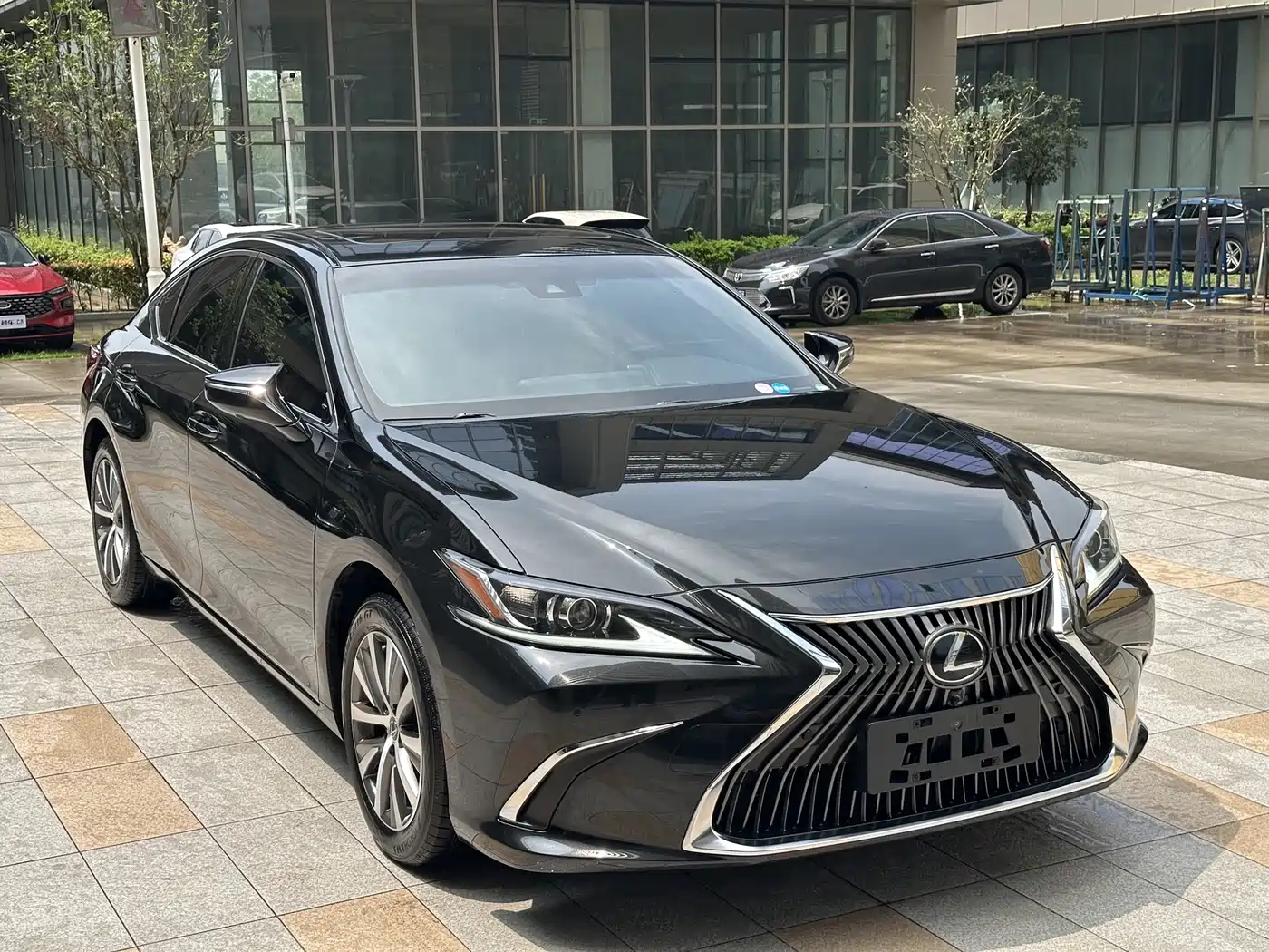Lexus ES 2020 200 Excellence фото 4