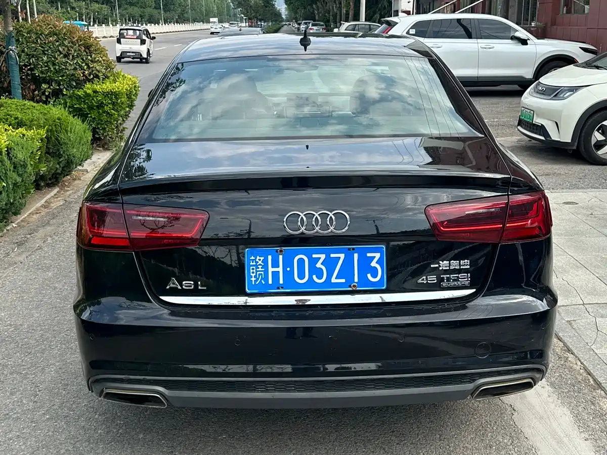Audi A6L 2018 30th Anniversary 45 TFSI quattro Sport фото 4