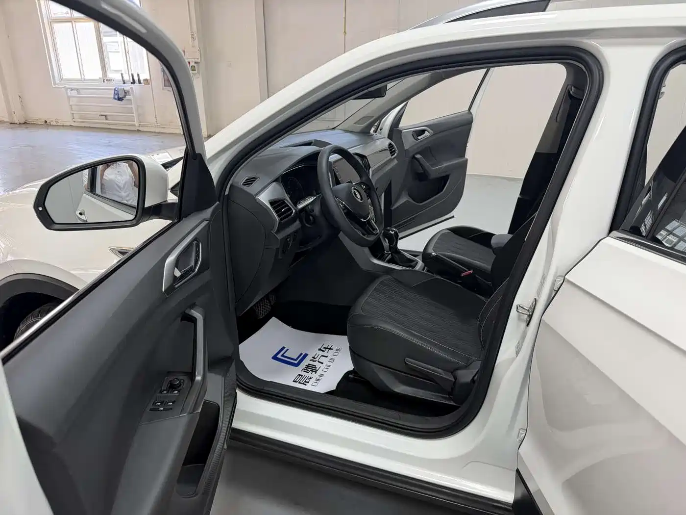 Volkswagen T-Cross 2021 280TSI DSG Comfort Edition фото 11