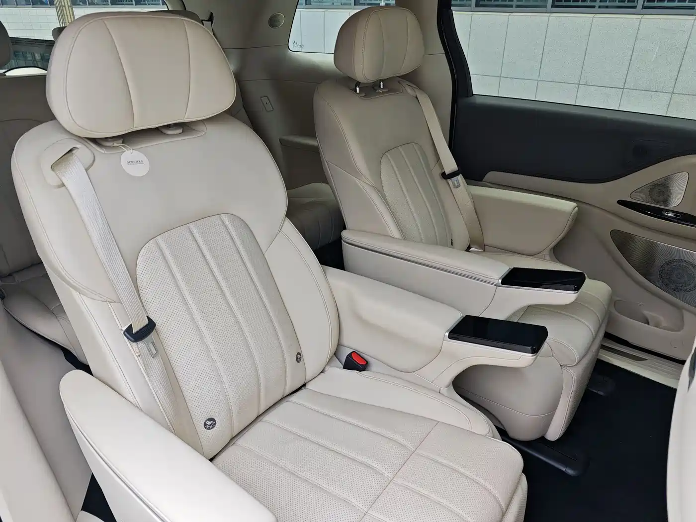 Voyah Auto Voyah Dreamer 2025 PHEV 4WD Kunpeng Premium Edition фото 17