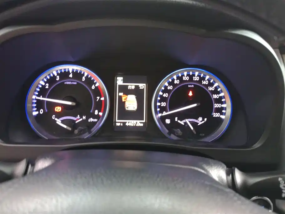 Toyota Highlander 2018 2.0T 4WD Premium 7-seater (China V) фото 14