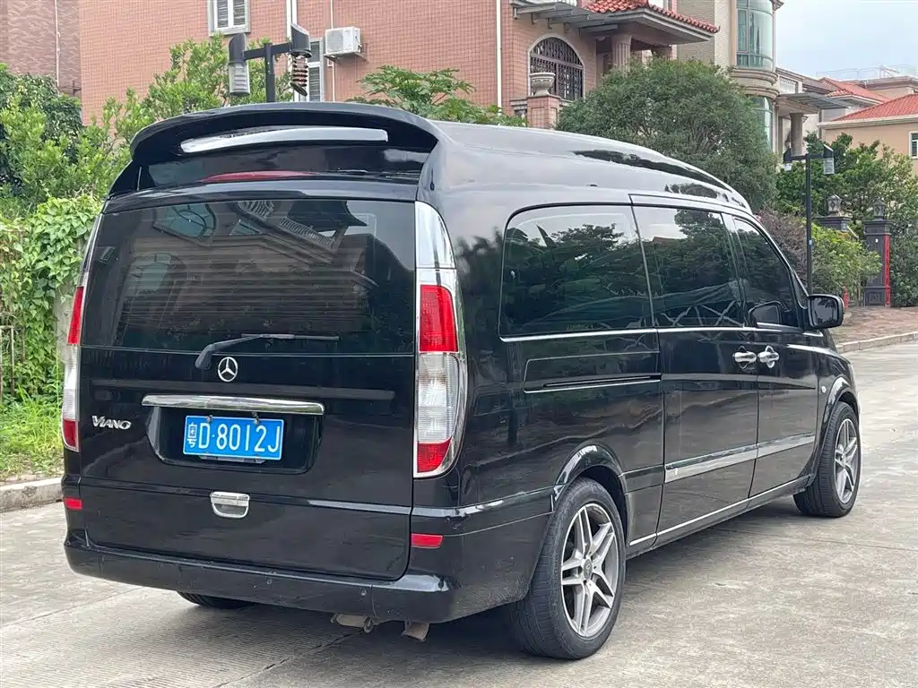 Mercedes-Benz Vito 2011 2.5L Elite Edition фото 7