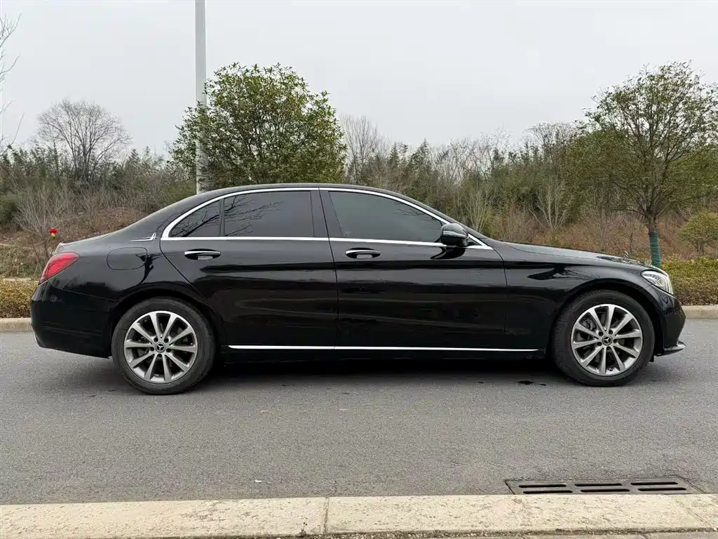Mercedes-Benz C-Class 2021 C 260 L фото 5