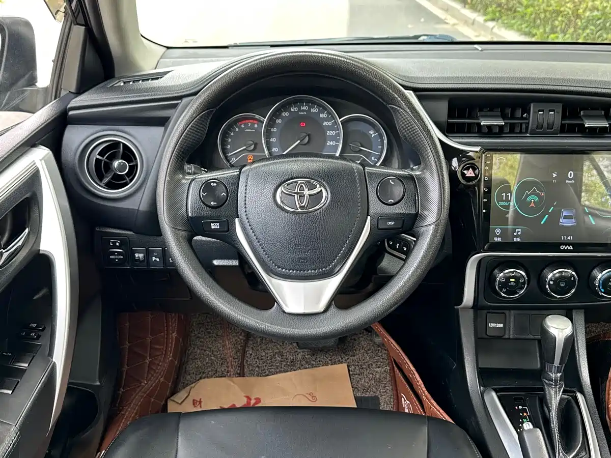 Toyota Levin 2017 Facelift 185T CVT Elite (China V) фото 30