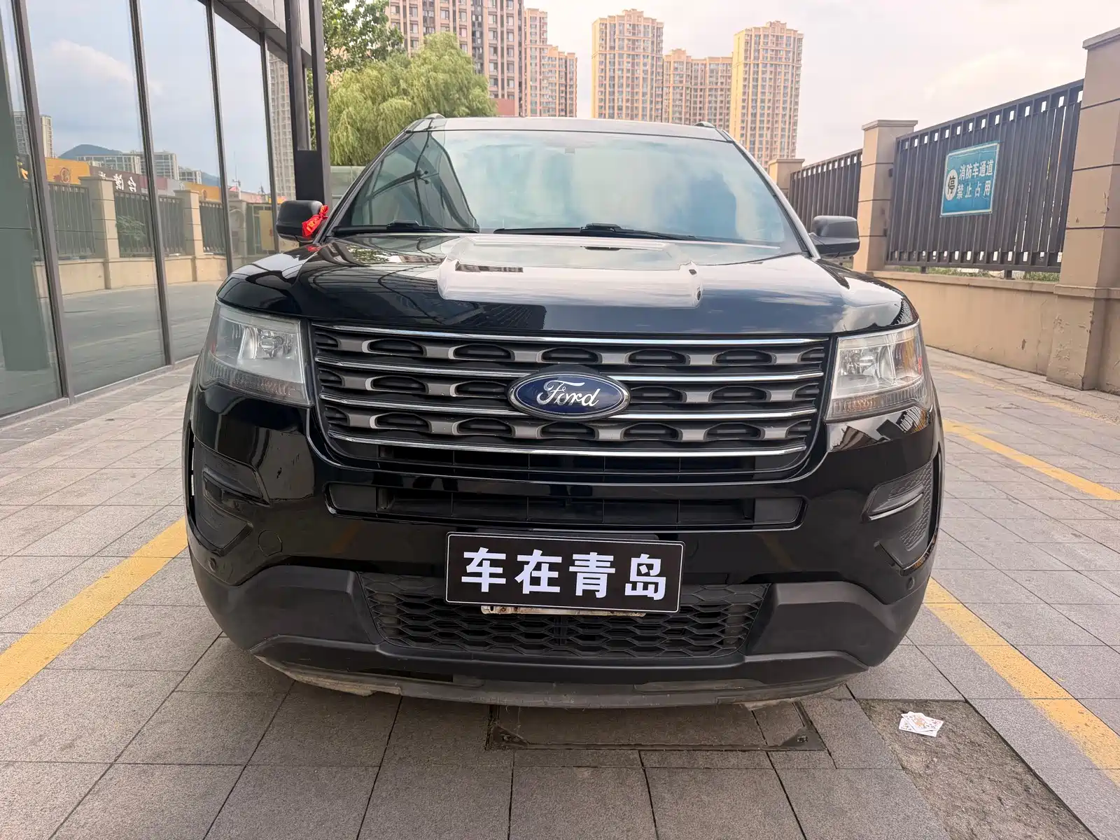 Фото 3 - Ford Explorer (Import)