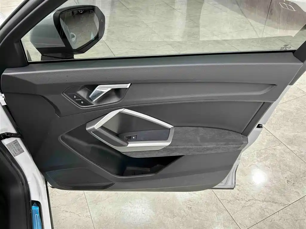 Audi Q3 2022 35 TFSI Fashion Dynamic фото 12