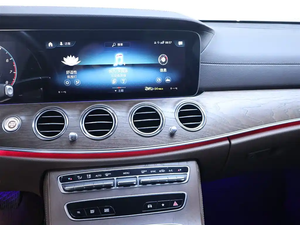 MERCEDES-BENZ E CLASS