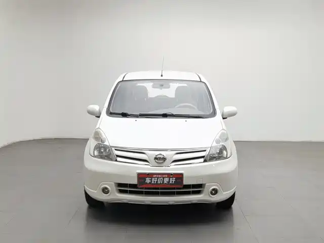 Nissan Livina 2010 Model Joy Edition 1.6L Automatic All-round Type — фото 3
