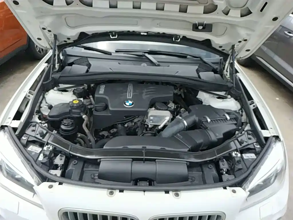BMW X1 2013 xDrive20i X Design Package фото 15