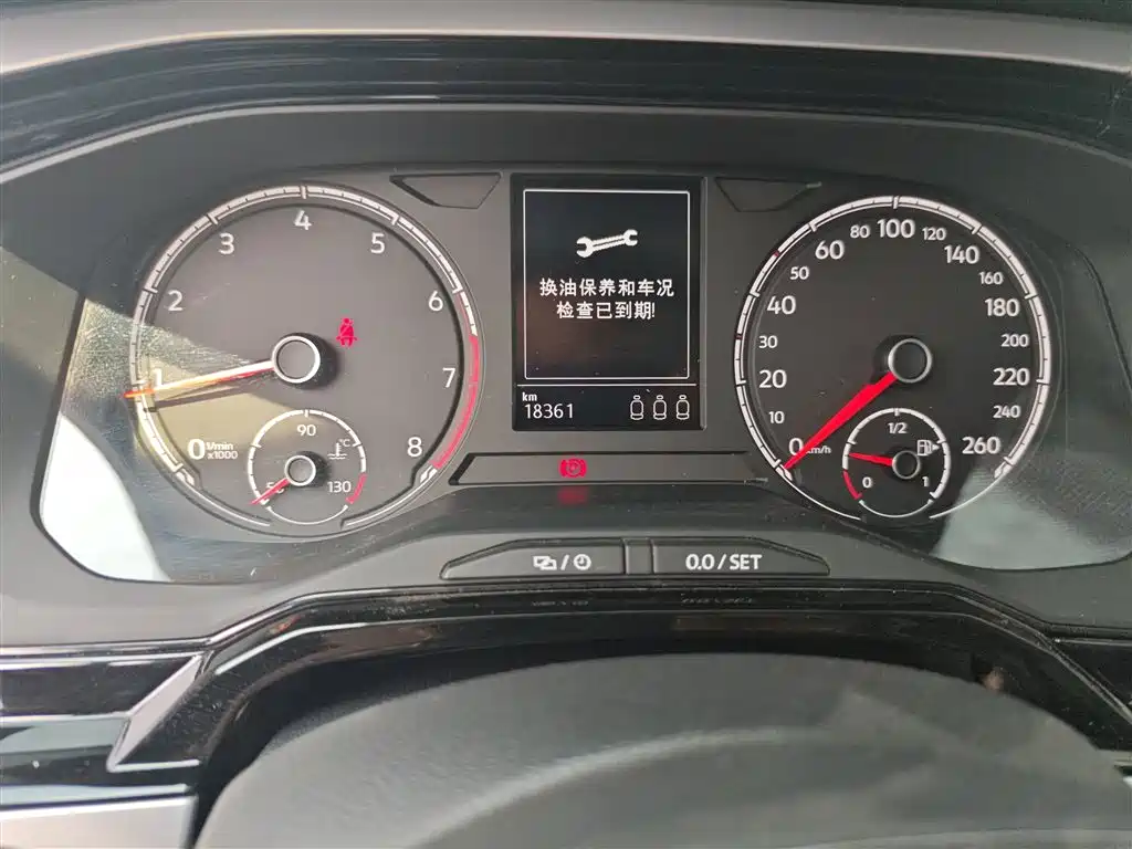 Volkswagen Polo 2019 Plus 1.5L Automatic Colorful Tech Edition фото 13
