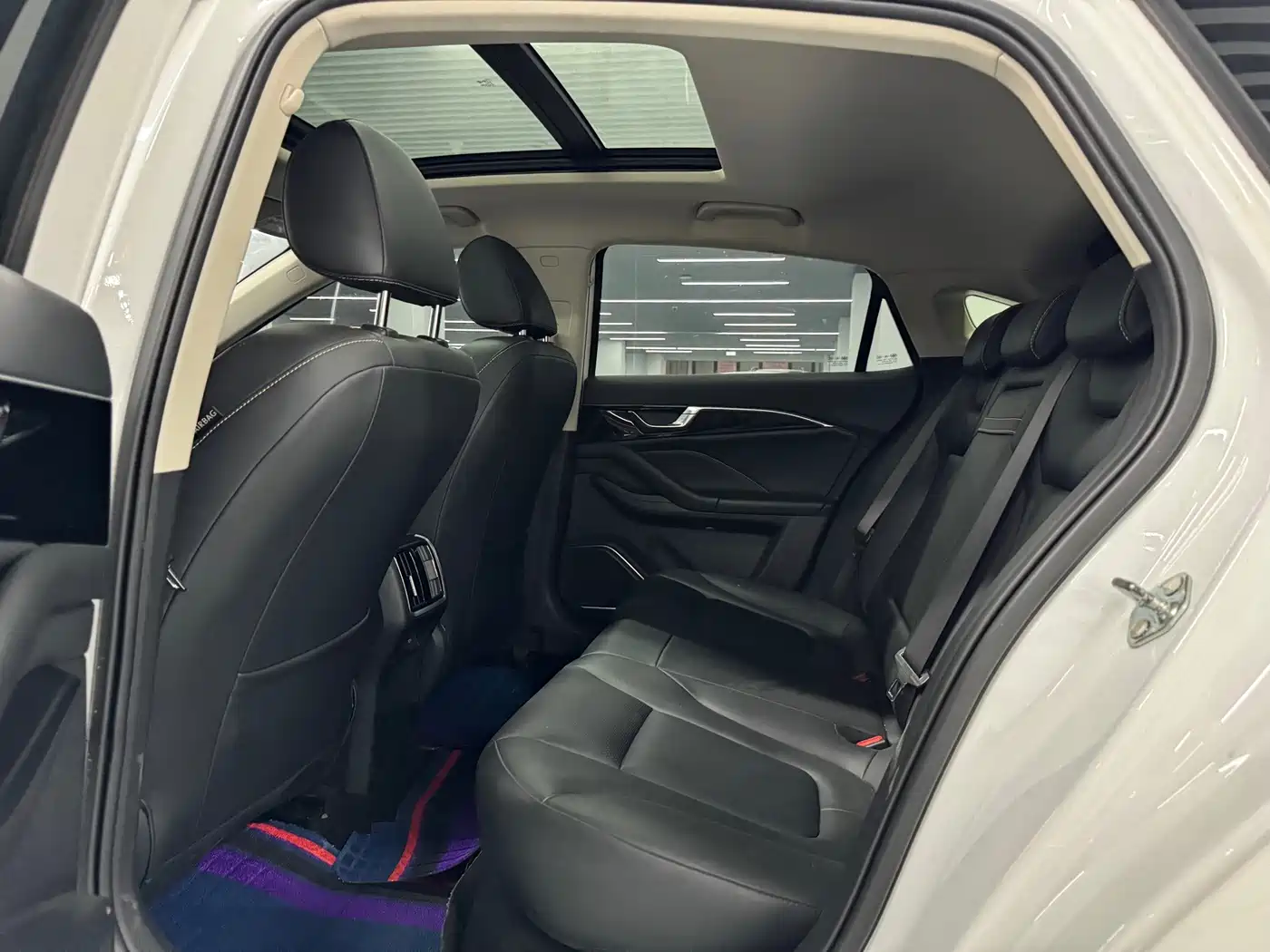 Фото 9 - Besturn B70