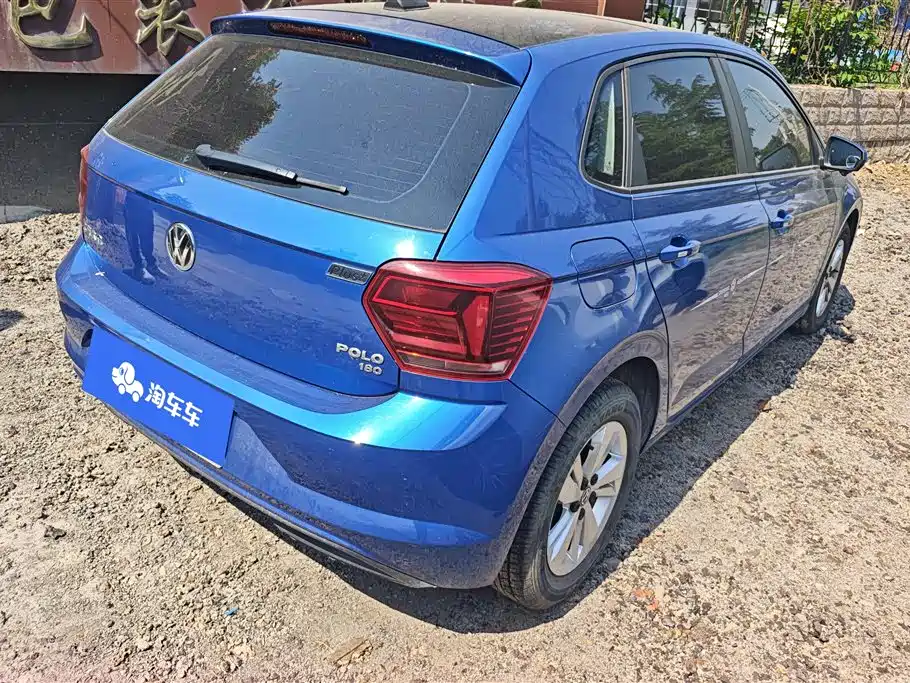 Volkswagen Polo 2019 Plus 1.5L Automatic Panorama Enjoyment Edition фото 3