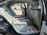 Фото 18 - Hongqi H7