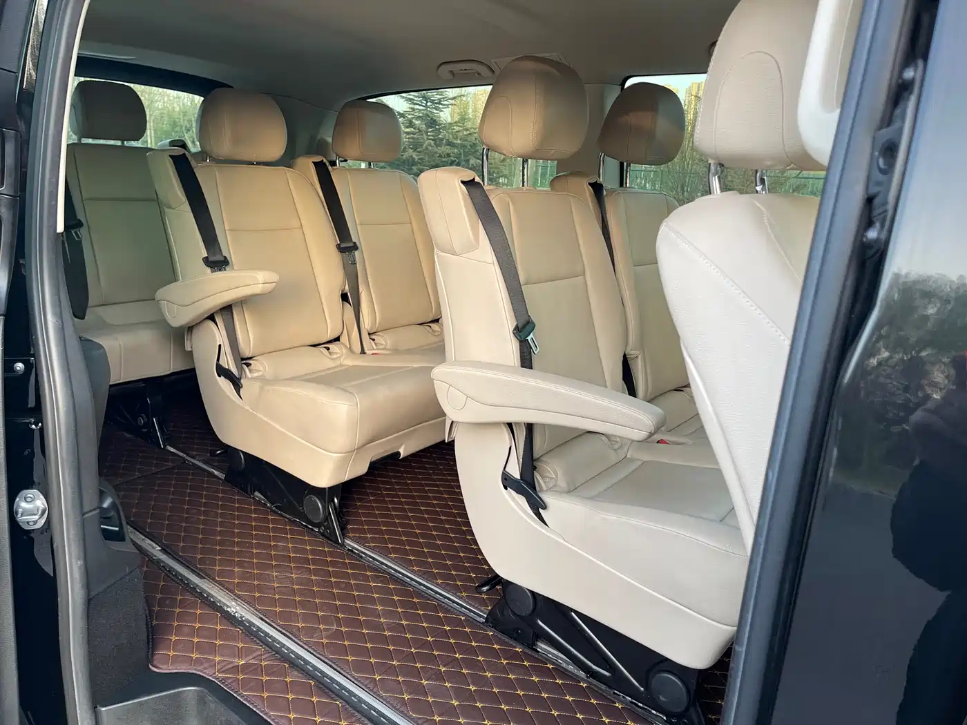 Mercedes-Benz Vito 2021 2.0T Elite 9-Seater фото 10