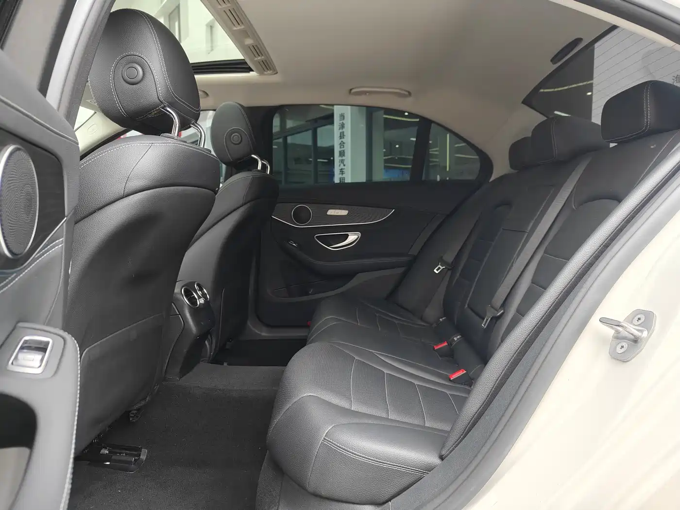 Mercedes-Benz C-Class 2017 C 180 L Sport фото 9