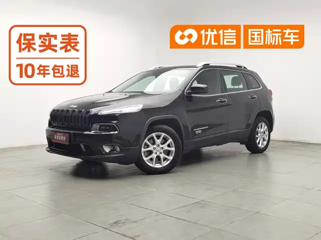 Jeep Cherokee 2016 2.0L Superior Edition — фото 1