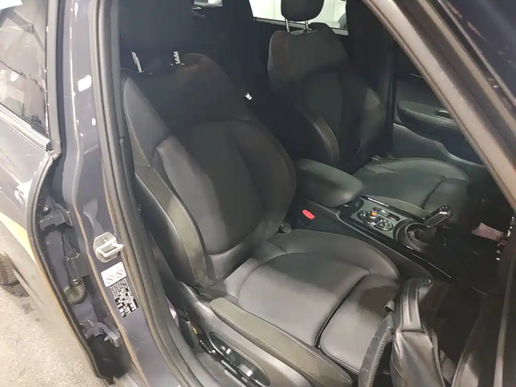 Фото 25 - MINI JCW CLUBMAN