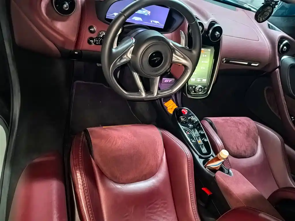 McLaren GT 2023 2023 4.0T Standard Model