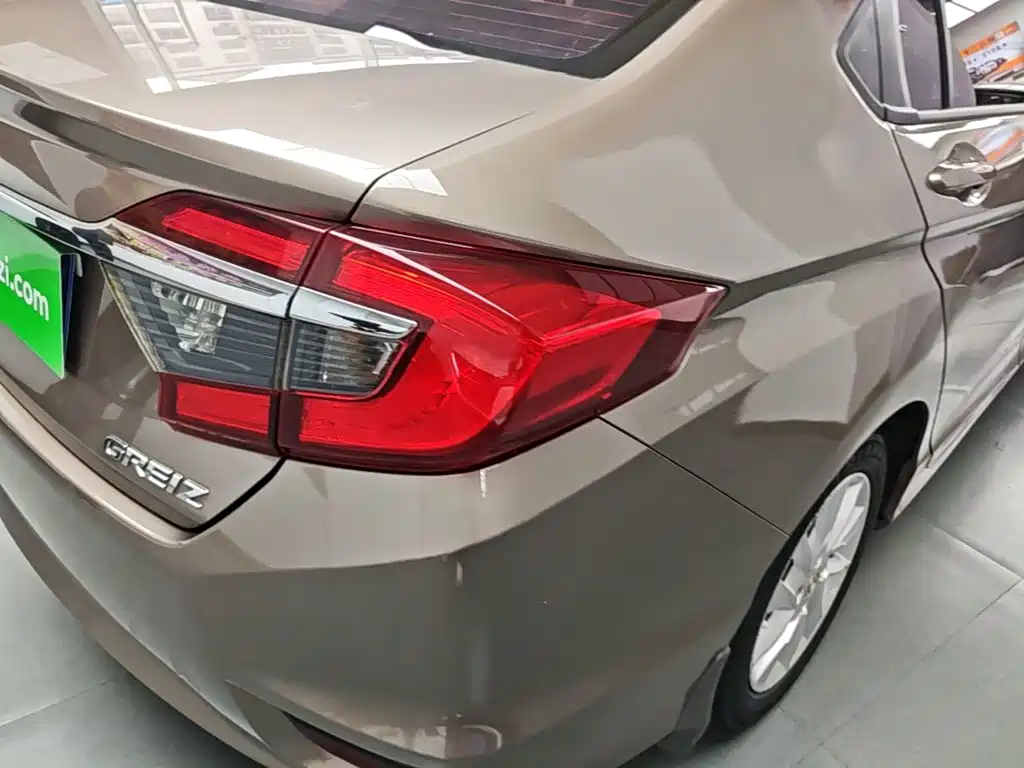 Honda Greiz 2016 2016 1.5L CVT Fashion Edition