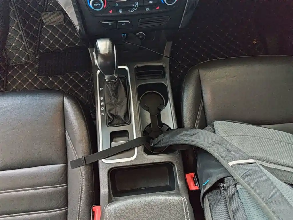 Ford Kuga 2019 2019 EcoBoost 180 FWD Luxury Edition China V