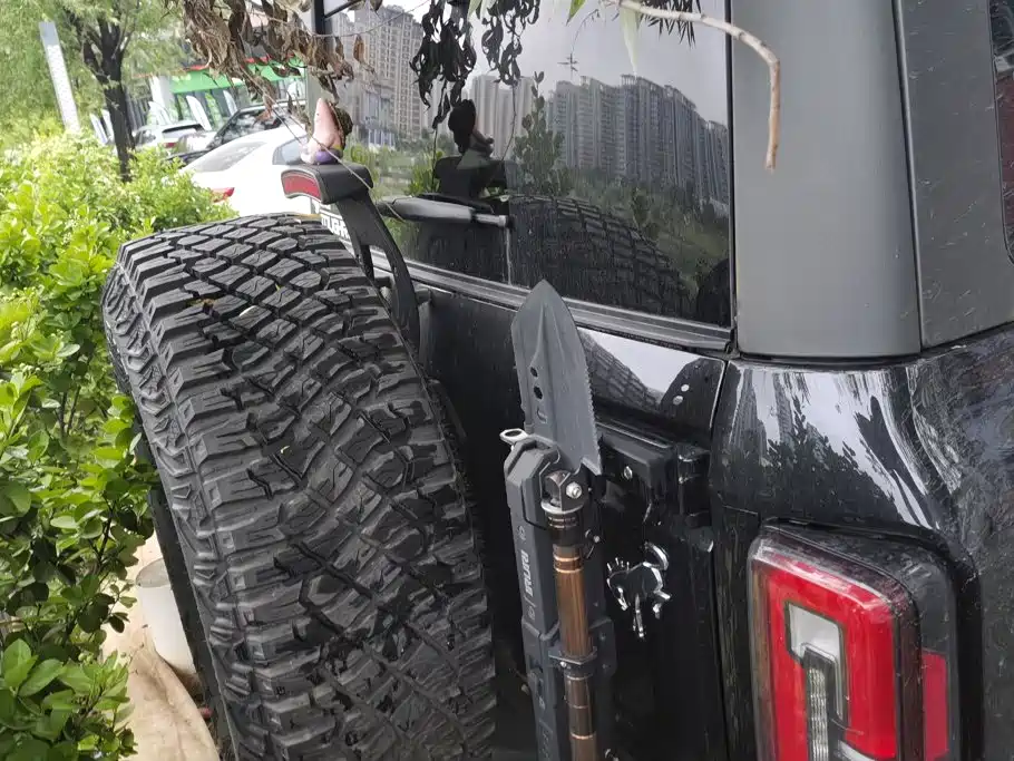 Ford Bronco 2025 2024 2.3T Badlands