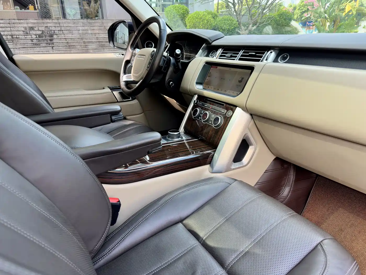 Land Rover Range Rover 2017 3.0 SC V6 Vogue LWB (Long Wheelbase) фото 11