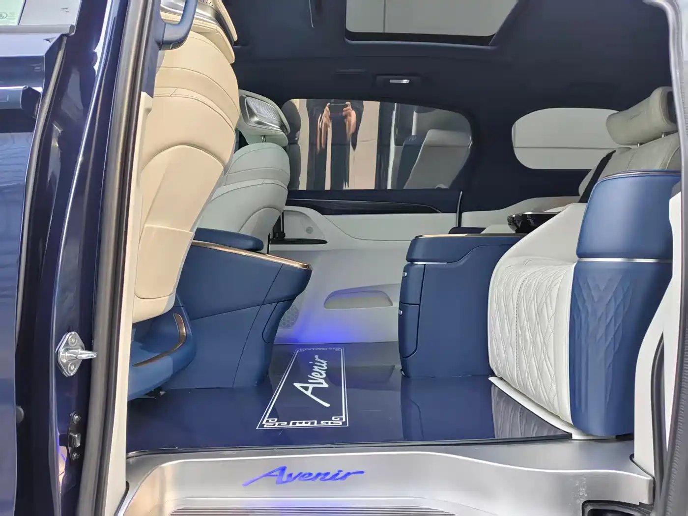 Buick GL8 2020 Avenir Four-Seat Prestige Edition фото 9