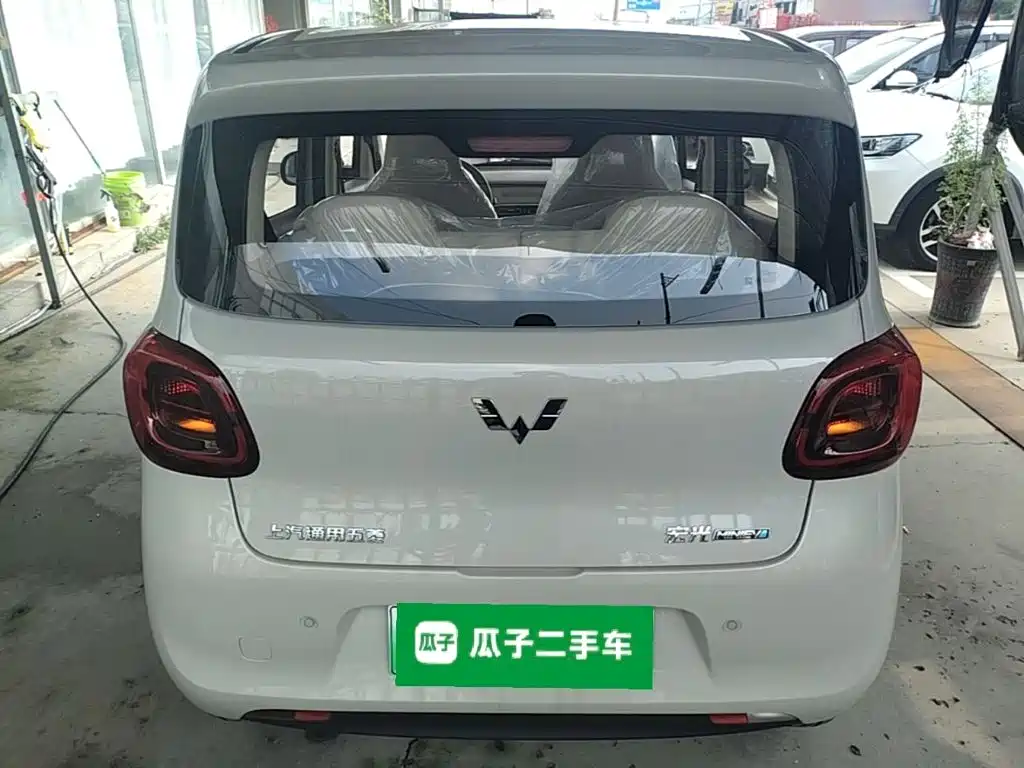 Wuling Motors Hongguang MINIEV 2026 2025 4-Door Advanced