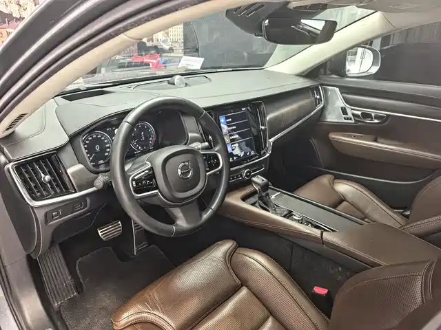 Volvo V90 2017 Cross Country T5 AWD Premium — фото 4