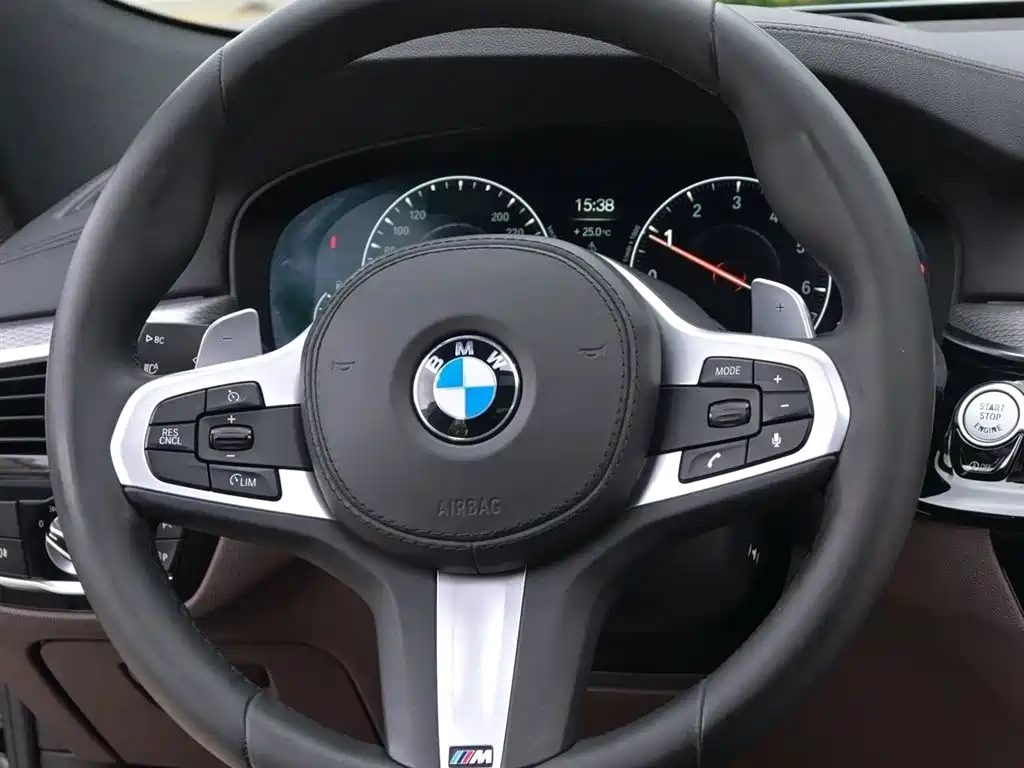 BMW 6 Series GT 2019 630i M Sport Grand Tourer Edition фото 9