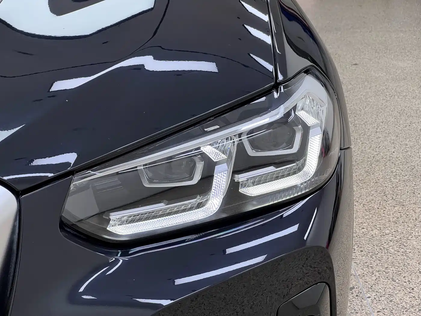 BMW iX3 2024 2023 Leading Type