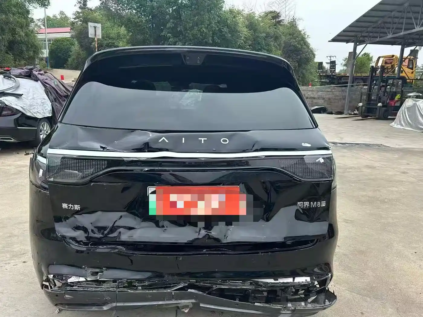 AITO Wenjie AITO M8 2025 Pure Electric Max+ 6-seater AWD фото 17