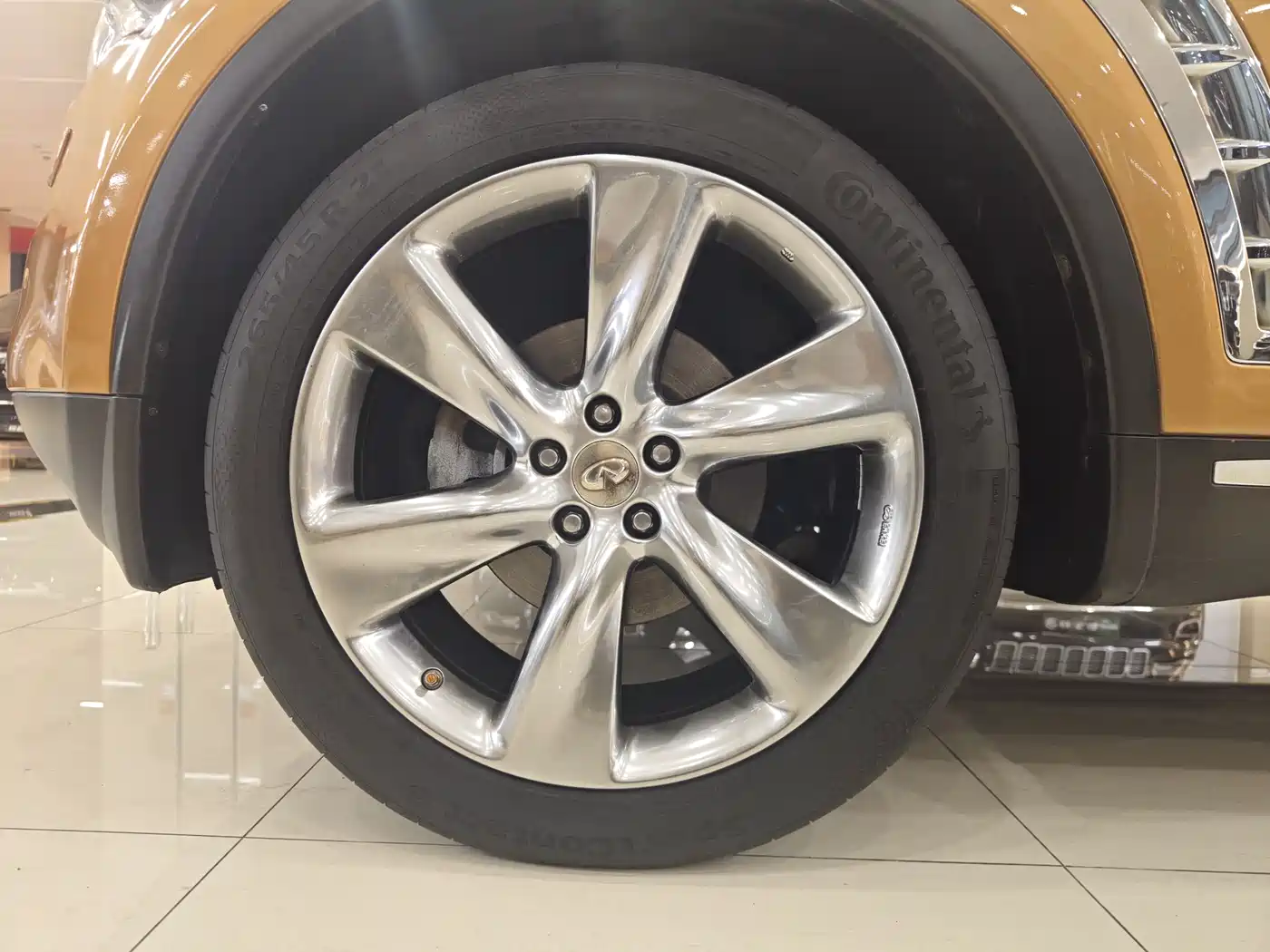 Infiniti FX 2013 2011 Infiniti FX35 Premium Edition