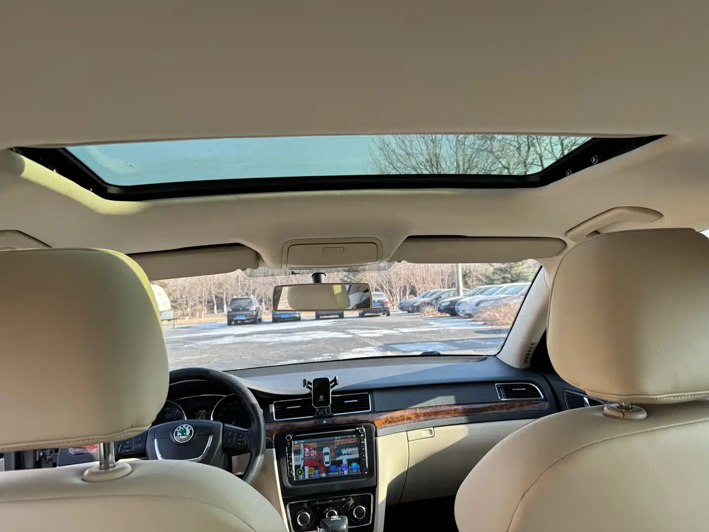 Škoda Superb 2012 1.8TSI Automatic Noble Elegance Edition фото 10