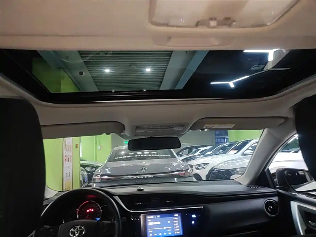 Toyota Levin 2017 Facelift 185T CVT Elite (China V) фото 18