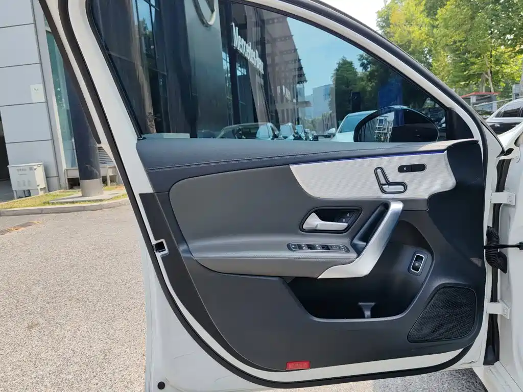 Mercedes-Benz A-Class AMG 2020 2020 AMG A 35 L 4MATIC