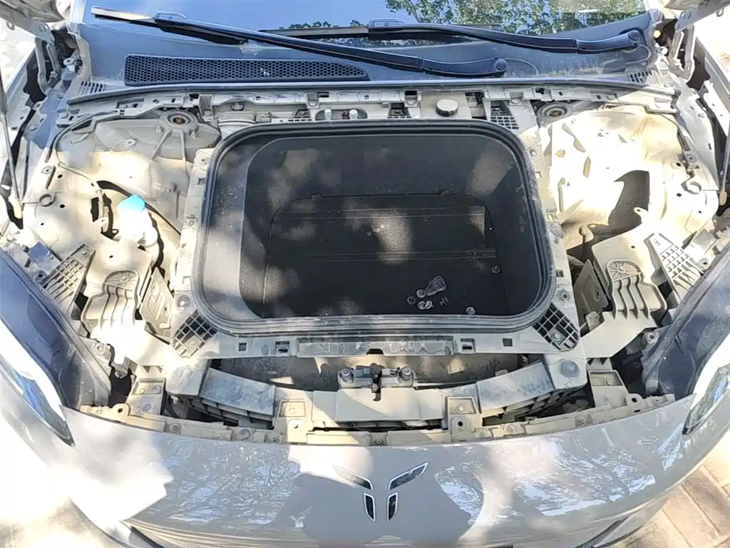 Hongqi EH7 2024 690 Pro фото 17